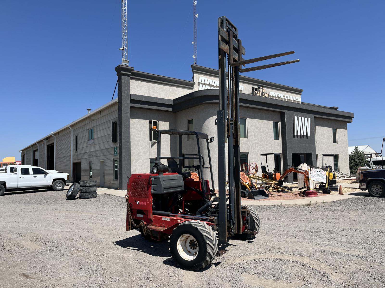 ./imagenes/INVOICE/2019/17233/MONTACARGAS MOFFETT M5500 (1).JPG